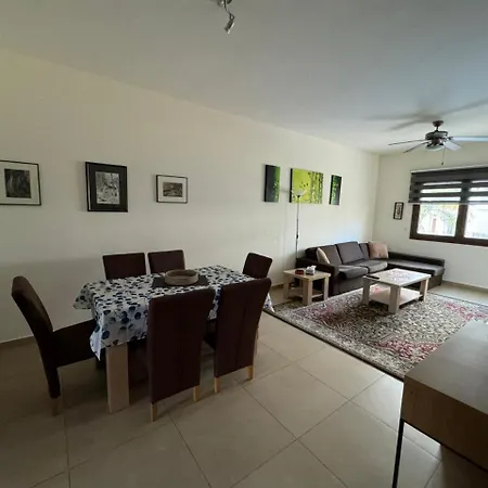 Lägenhet Eleona Royal 2 Bedroom Pégeia
